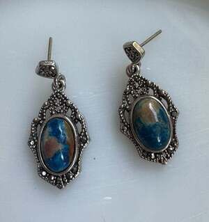 Vintage Style Oval Blue Stone Filigree Drop Earrings